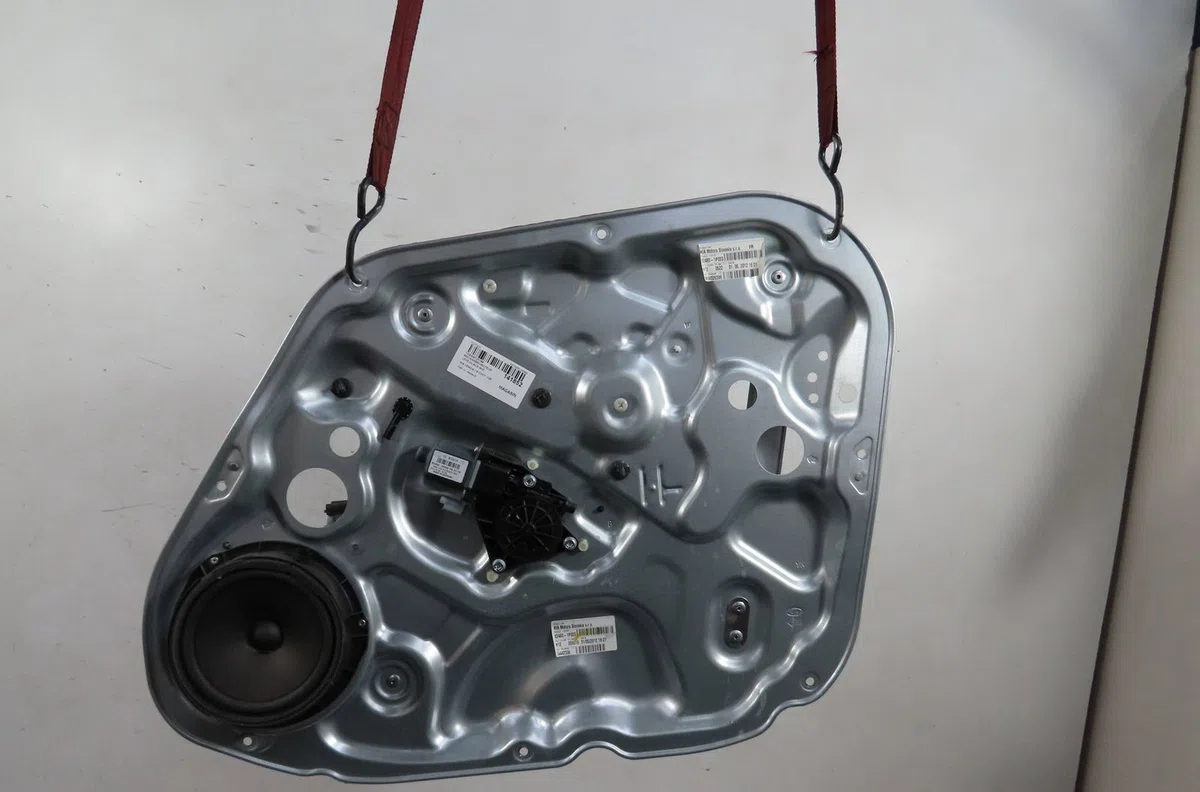 Mecanisme  moteur lève-glace avant droit Kia VENGA (YN) 1.6 cvvt (2010) occasion
