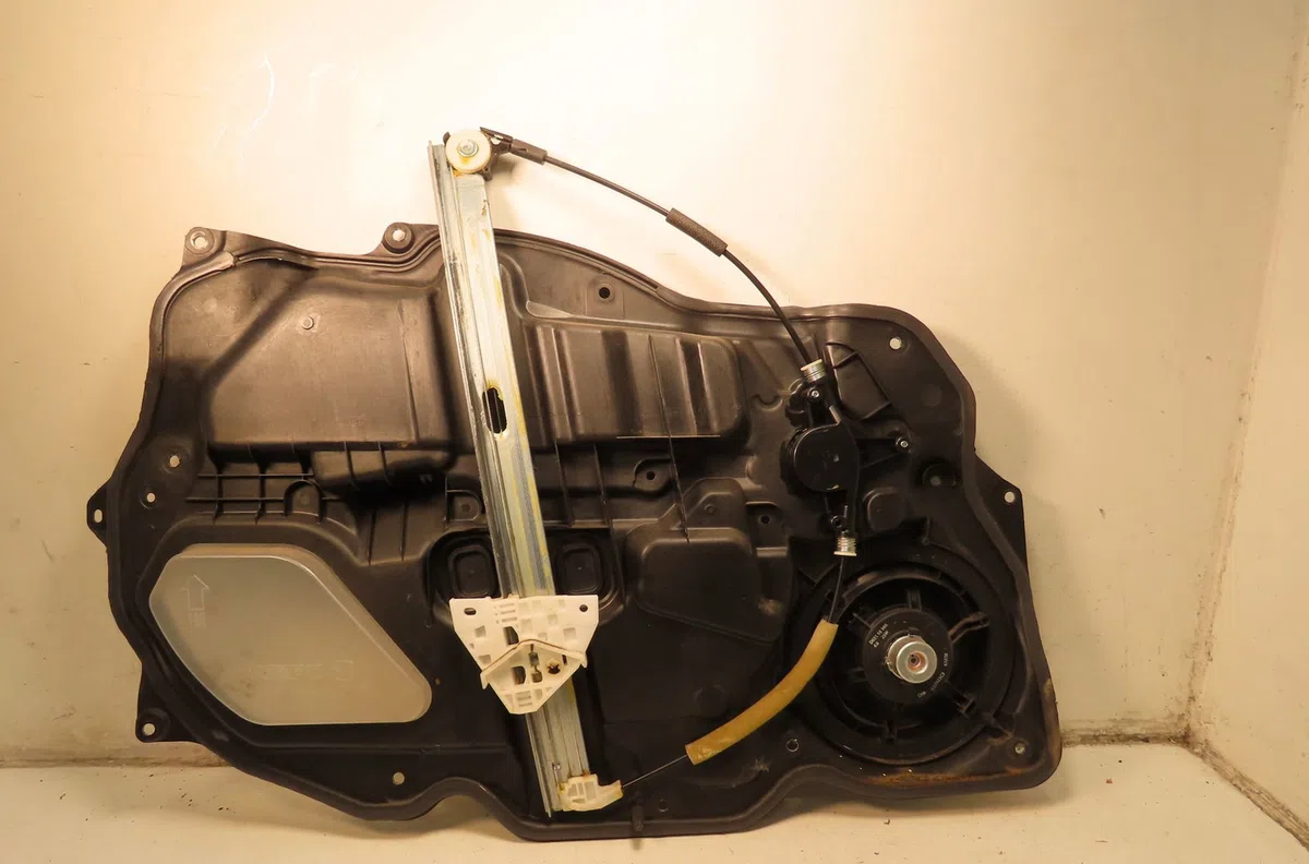Mecanisme  moteur lève-glace avant droit Mazda 2 (DE_, DH_) 1.3 mzr (de3fs) (2010-2015) occasion