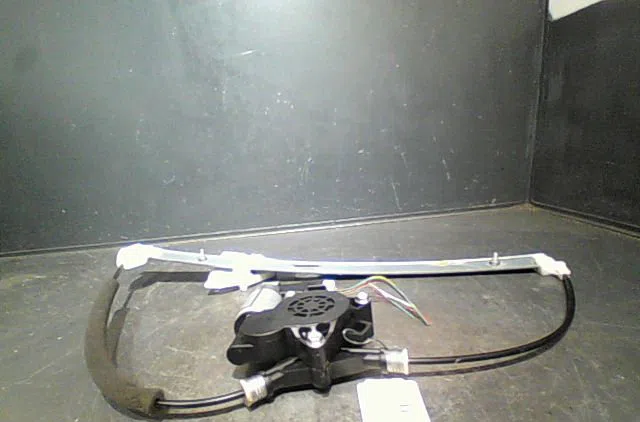 Mecanisme  moteur lève-glace avant droit Mazda 5 (CR19) 2.0 cd (cr19) (2005-2010) occasion
