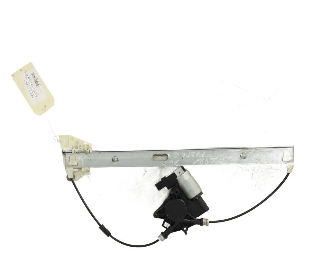 Mecanisme  moteur lève-glace avant droit Mazda 6 Hatchback (GG) 2.0 di (gg14) (2002-2007) occasion