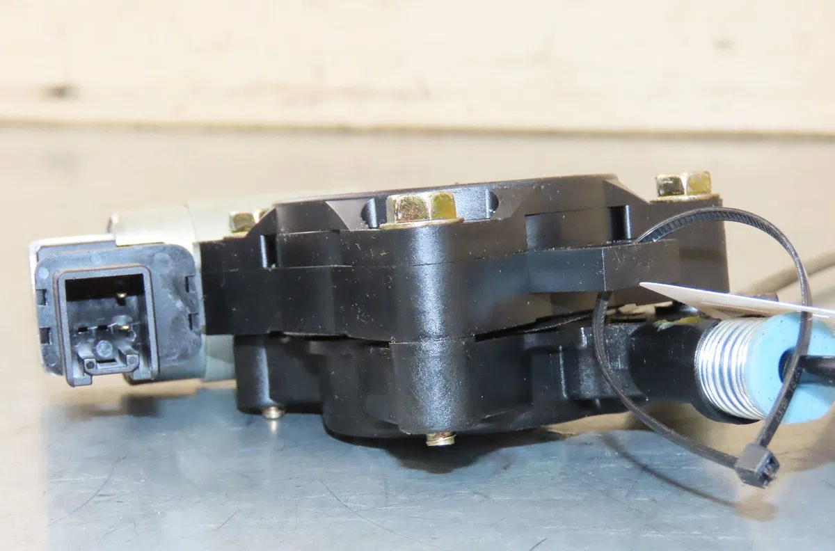 Mecanisme  moteur lève-glace avant droit Mazda RX-8 (SE, FE) 1.3 (fe103, se3p) (2003-2012) occasion