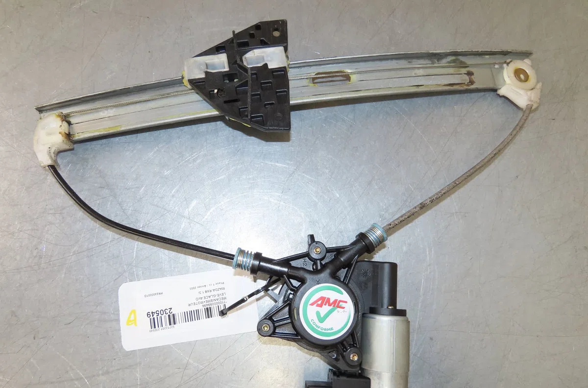 Mecanisme  moteur lève-glace avant droit Mazda RX-8 (SE, FE) 1.3 (fe103, se3p) (2003-2012) occasion