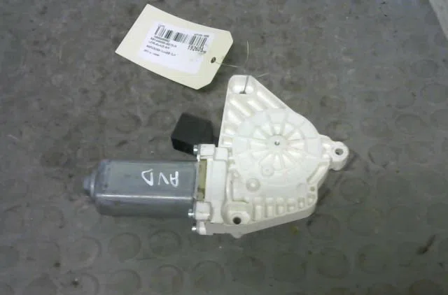 Mecanisme  moteur lève-glace avant droit Mercedes-benz CLA Coupé (C117) Cla 200 cdi (117.301) (2013-2014) occasion