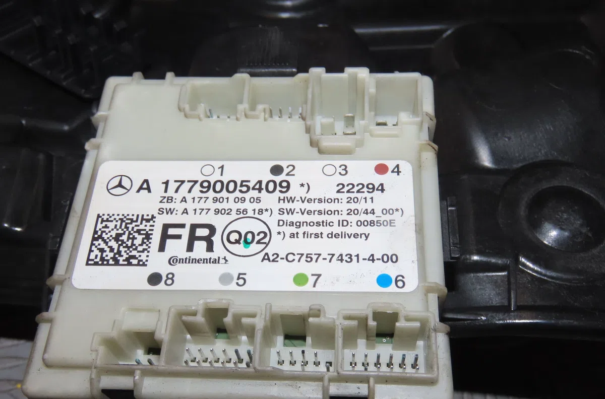 Mecanisme  moteur lève-glace avant droit Mercedes-benz CLASSE A (W177) A 200 d (177.012) (2018) 5 portes occasion