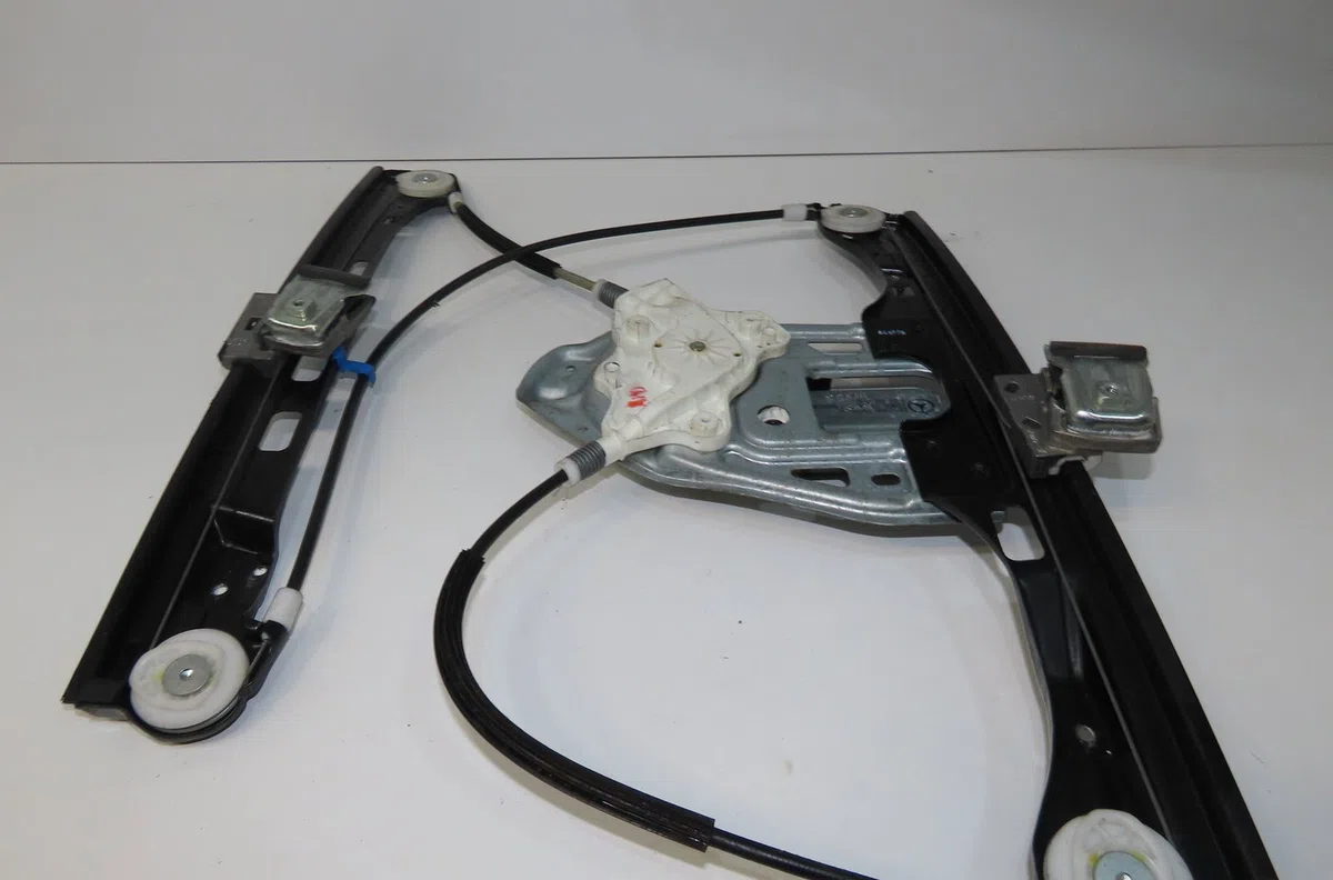 Mecanisme  moteur lève-glace avant droit Mercedes-benz CLASSE C (W203) C 220 cdi (203.008) (2003-2007) occasion