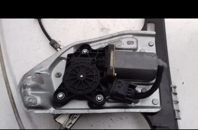 Mecanisme  moteur lève-glace avant droit Mercedes-benz CLASSE C (W203) C 270 cdi (203.016) (2000-2007) occasion