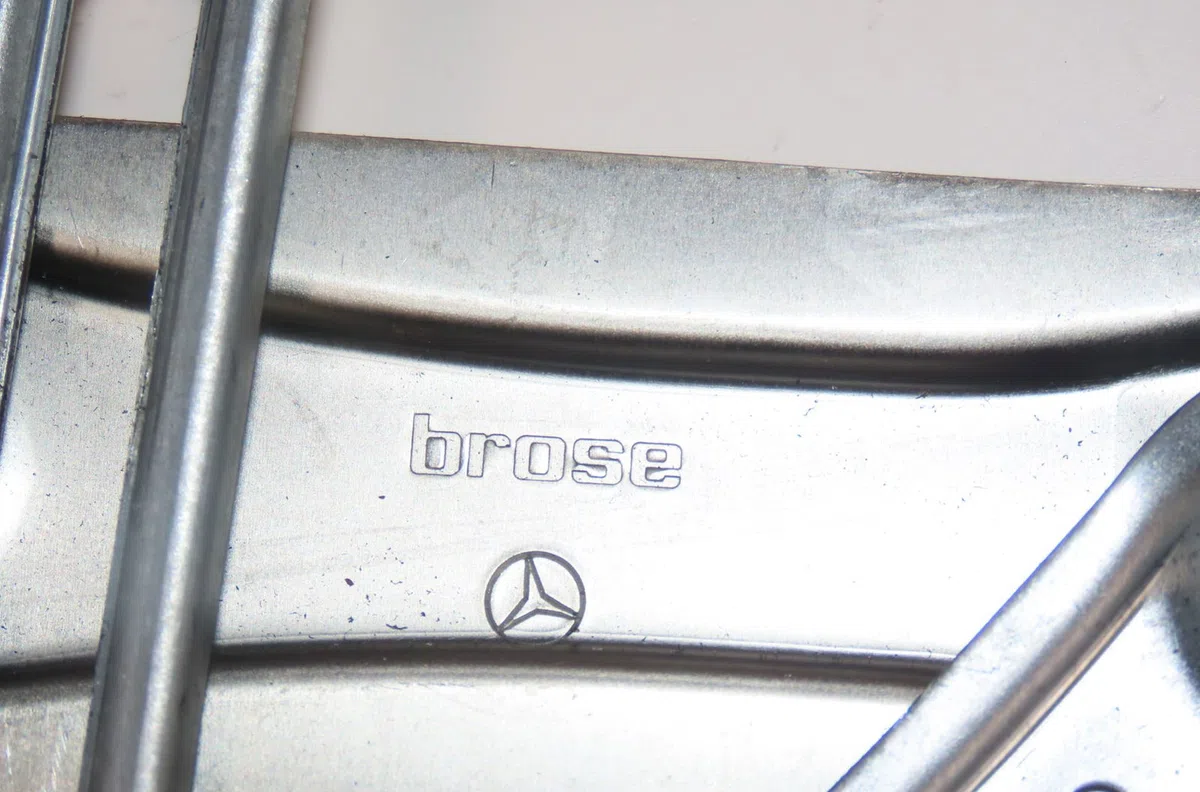 Mecanisme  moteur lève-glace avant droit Mercedes-benz CLK (C208) Clk 200 (208.335) (1997-2002) occasion