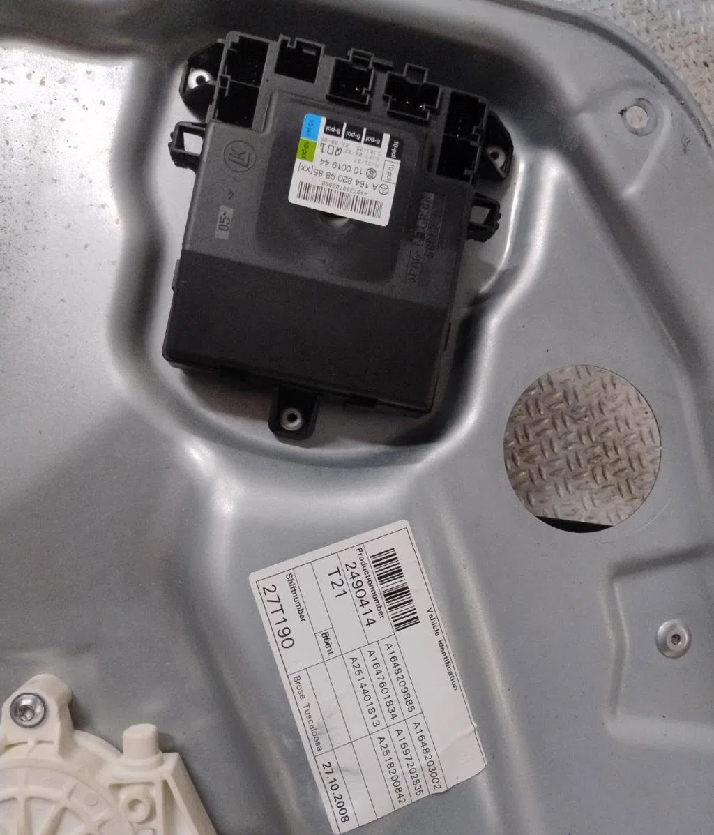 Mecanisme  moteur lève-glace avant droit MERCEDES CLASSE M 164  CLASSE M 164 PHASE 2 occasion