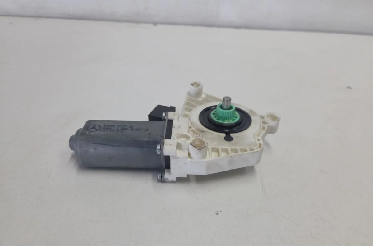 Mecanisme moteur lève-glace avant droit MERCEDES CLASSE S 221 PHASE 1 occasion