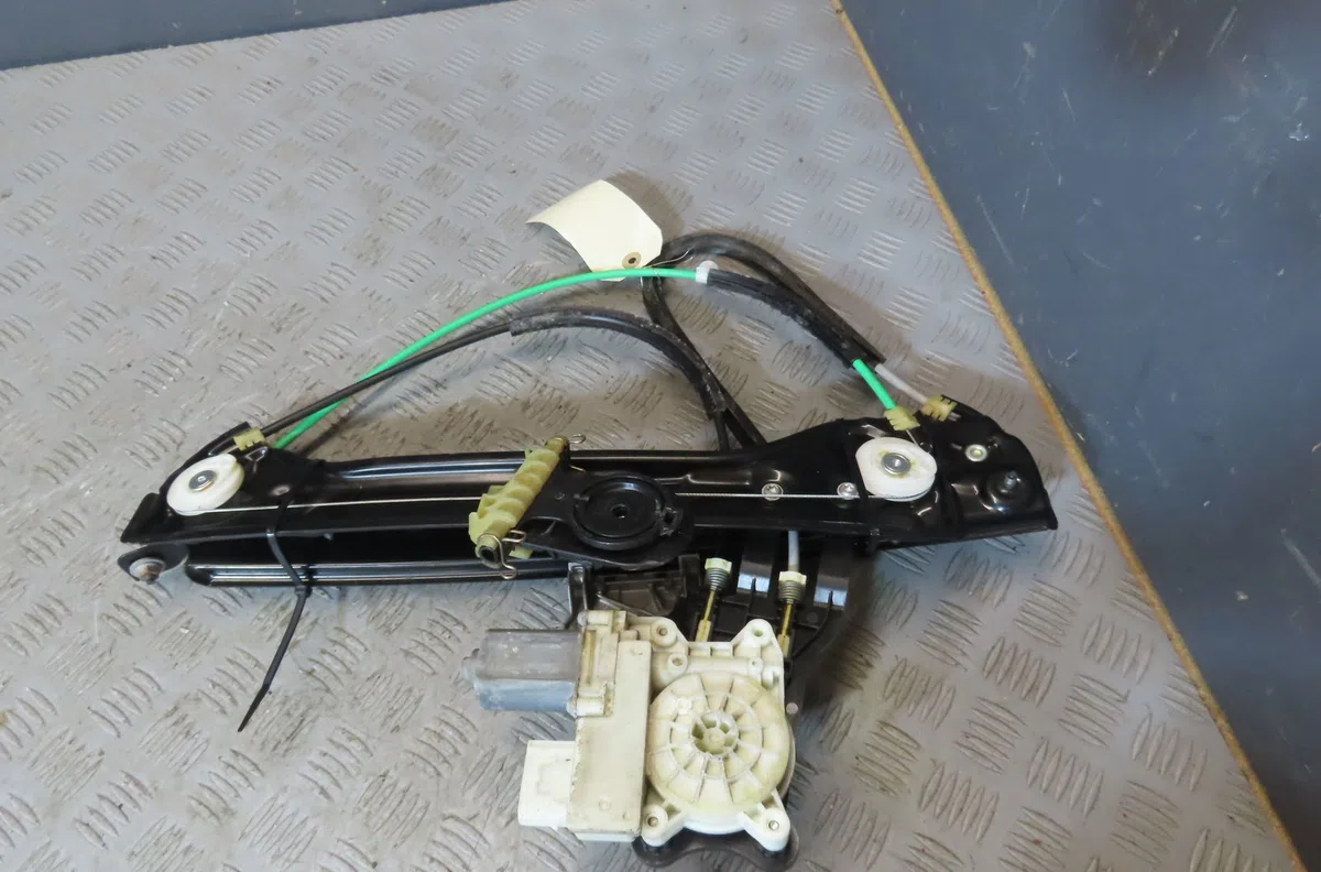 Mecanisme  moteur lève-glace avant droit Mini MINI (F56) One d (2014) occasion