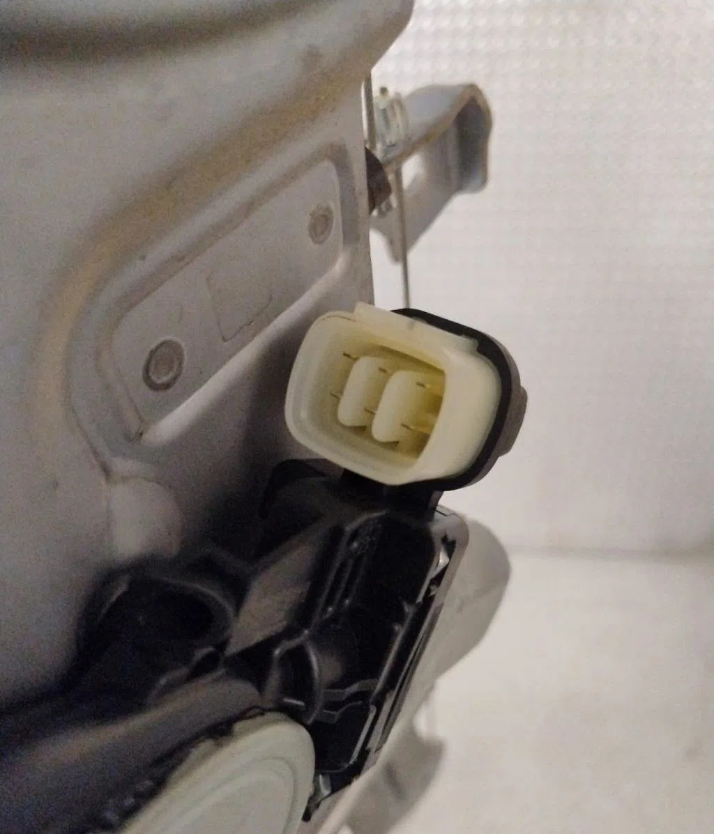 Mecanisme  moteur lève-glace avant droit MITSUBISHI GRANDIS  GRANDIS occasion