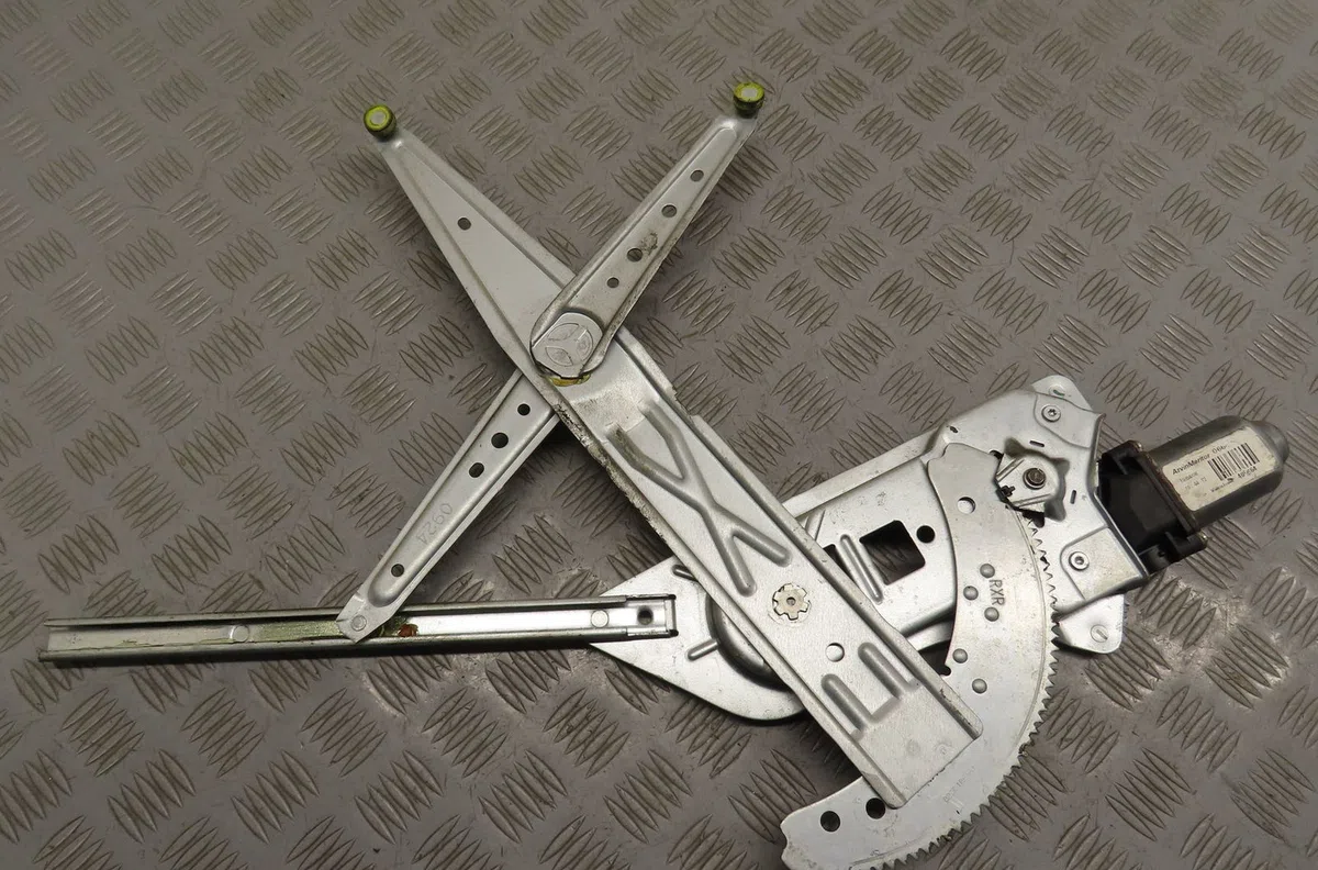Mecanisme  moteur lève-glace avant droit Nissan KUBISTAR Camionnette (X76) 1.5 dci 70 (2005-2009) occasion