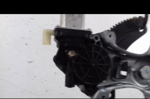 Mecanisme  moteur lève-glace avant droit Nissan MICRA IV (K13K) 1.2 dig-s (2011-2015) occasion