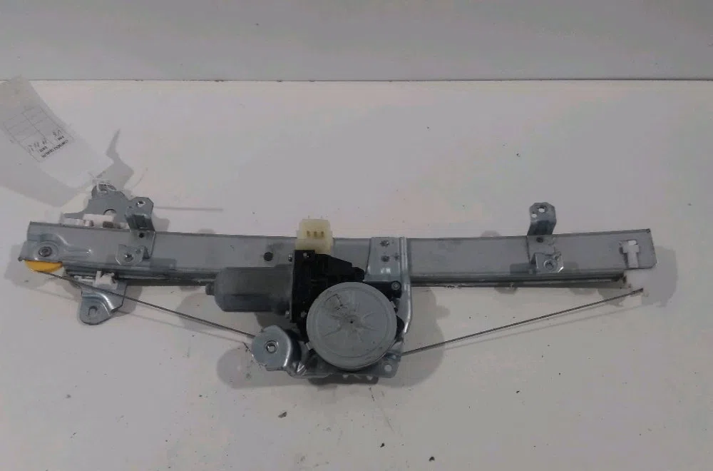 Mecanisme  moteur lève-glace avant droit Nissan MICRA V (K14) 0.9 ig-t (2016) occasion