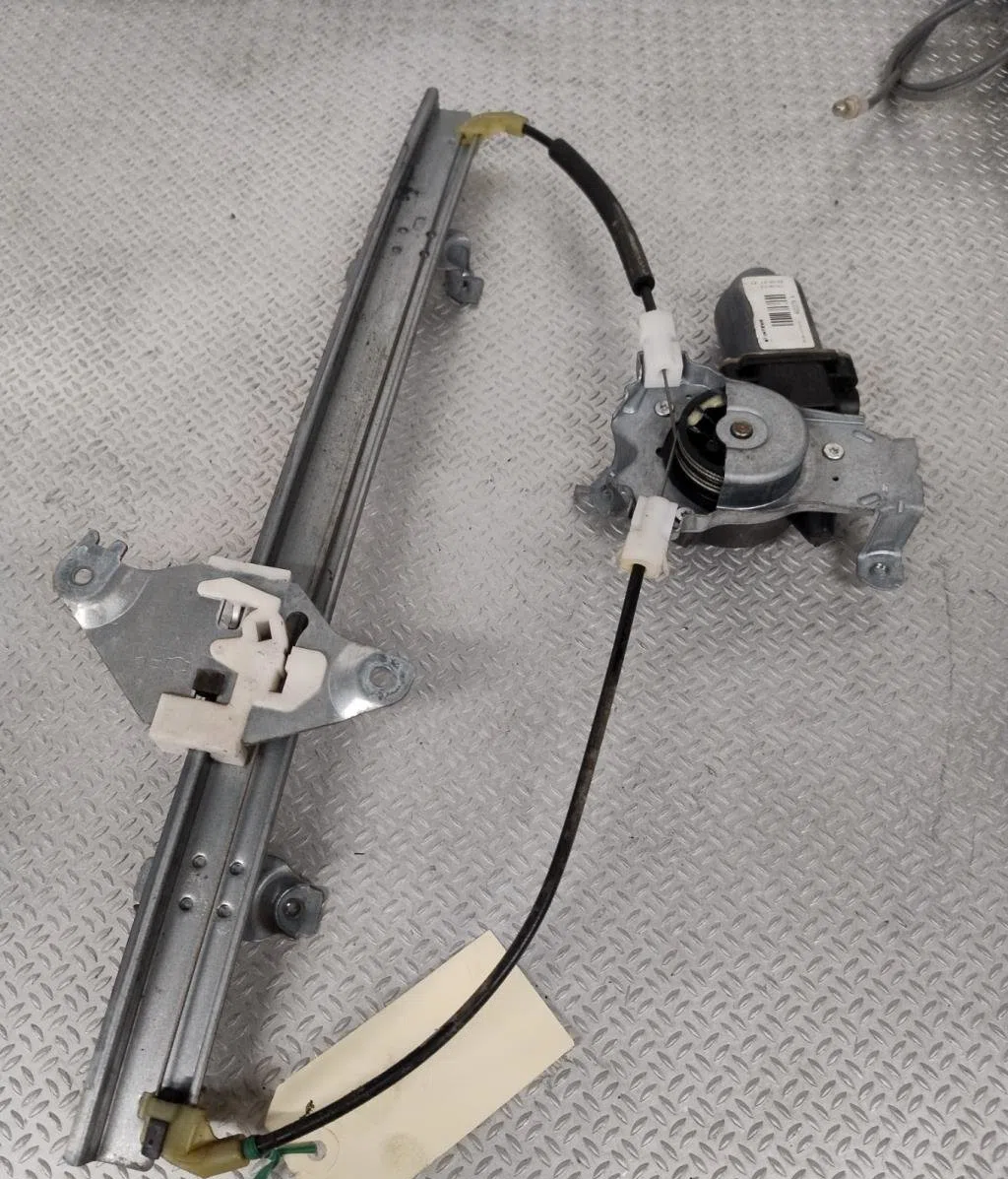 Mecanisme  moteur lève-glace avant droit Nissan NOTE (E11, NE11) 1.4 (2006-2012) occasion