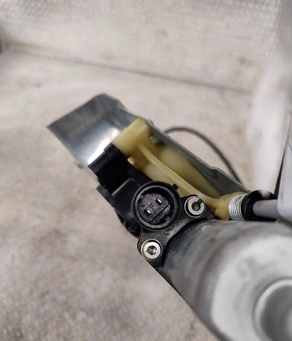 Mecanisme  moteur lève-glace avant droit NISSAN NV250  NV250 occasion