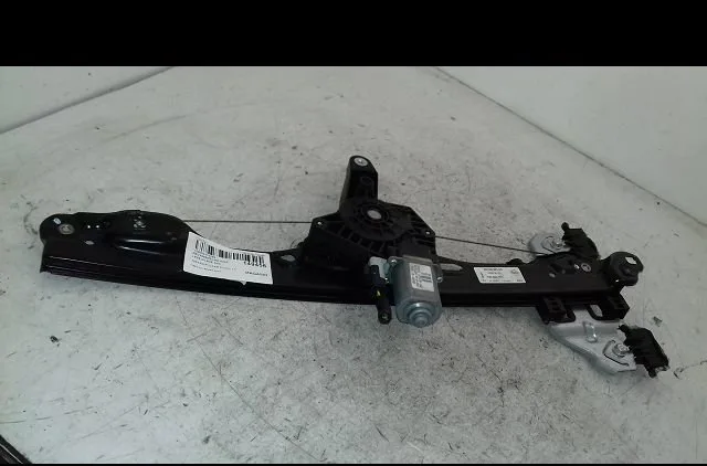 Mecanisme  moteur lève-glace avant droit Nissan PULSAR 3-5 portes (C13) 1.5 dci (2014) occasion