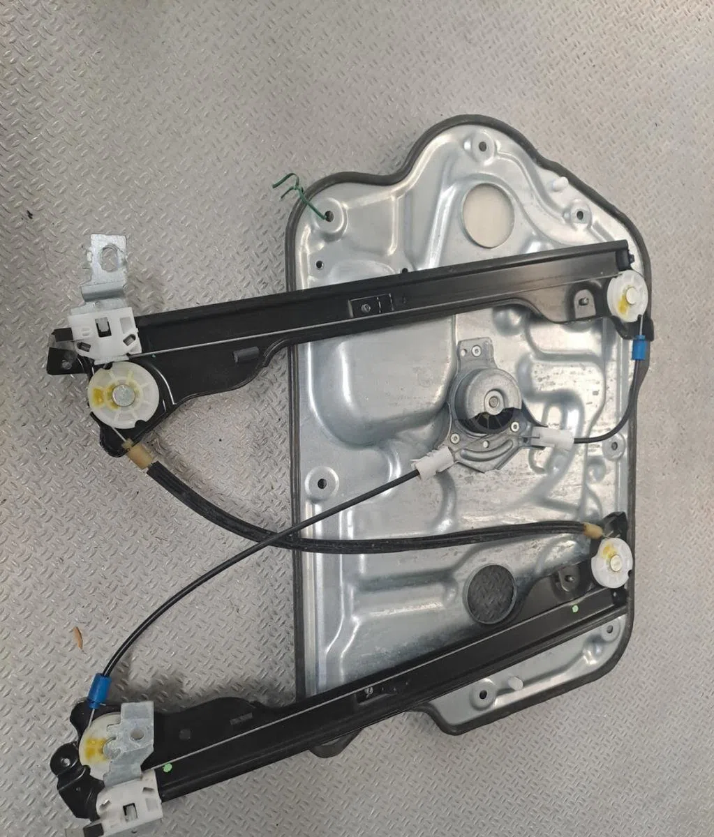 Mecanisme  moteur lève-glace avant droit NISSAN QASHQAI 1  QASHQAI 1 PHASE 2 occasion