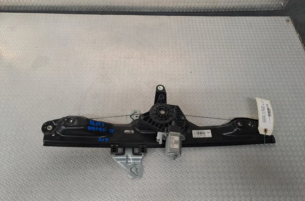 Mecanisme  moteur lève-glace avant droit Nissan QASHQAI II SUV (J11, J11_) 1.6 dci (2013) occasion