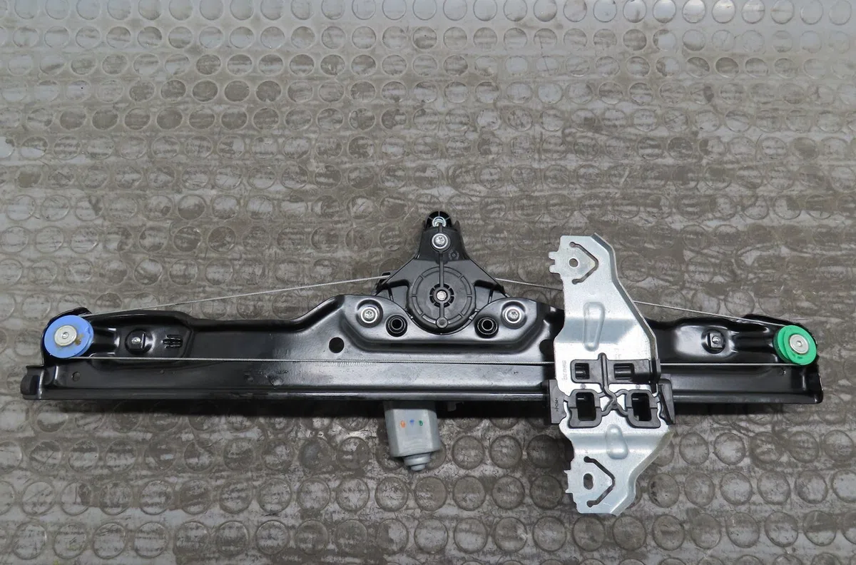 Mecanisme  moteur lève-glace avant droit Nissan QASHQAI II SUV (J11, J11_) 1.6 dci all mode 4x4-i (2013) occasion
