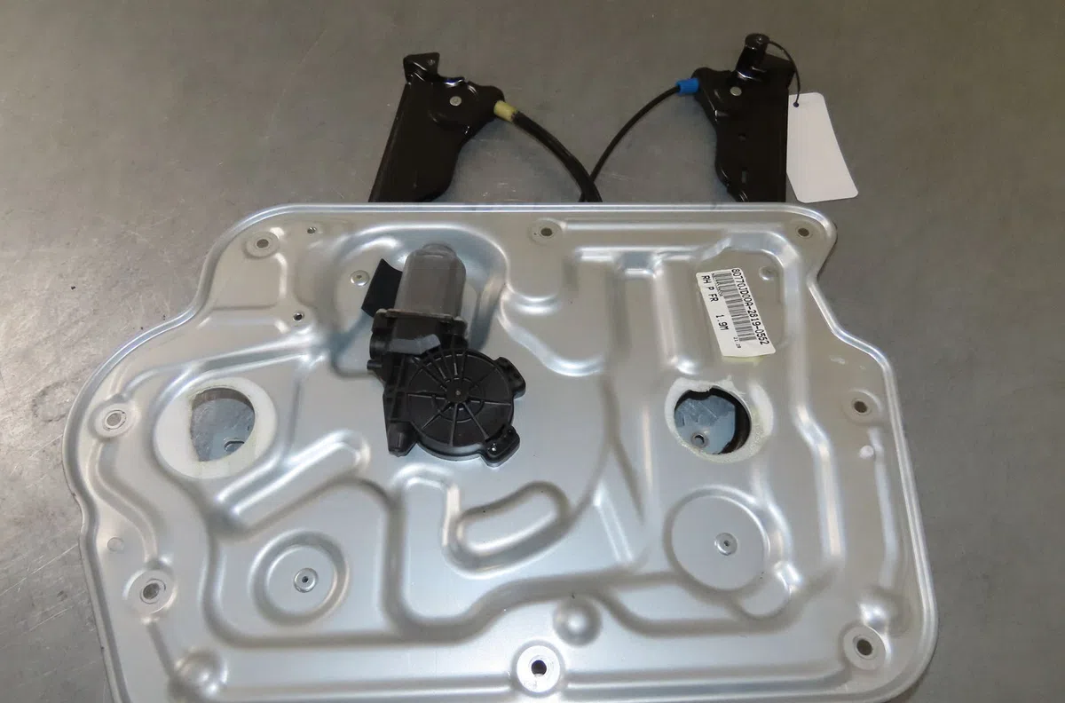 Mecanisme  moteur lève-glace avant droit Nissan QASHQAI - QASHQAI 2 I (J10, NJ10, JJ10E) 1.5 dci (2010-2013) 5 portes oc