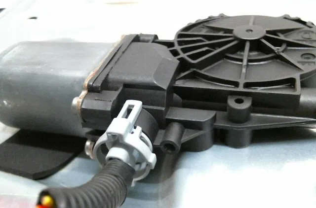 Mecanisme  moteur lève-glace avant droit Nissan QASHQAI - QASHQAI 2 I (J10, NJ10, JJ10E) 2.0 dci traction intégrale (200