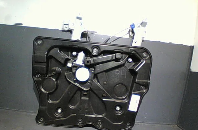 Mecanisme  moteur lève-glace avant droit Nissan X-TRAIL II (T31) 2.0 dci 4x4 (2007-2013) occasion