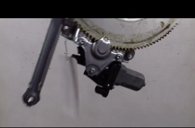 Mecanisme  moteur lève-glace avant droit Opel AGILA (B) (H08) 1.0 lpg (f68) (2010-2011) occasion