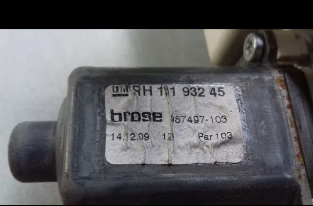Mecanisme  moteur lève-glace avant droit Opel ASTRA H TwinTop (A04) 1.9 cdti (l67) (2005-2010) occasion