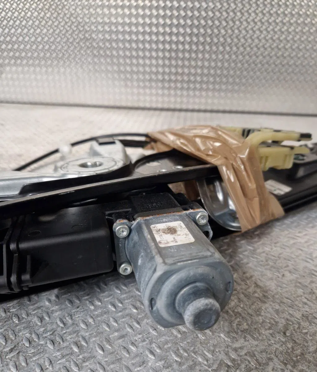 Mecanisme  moteur lève-glace avant droit OPEL ASTRA J  ASTRA J PHASE 2 occasion