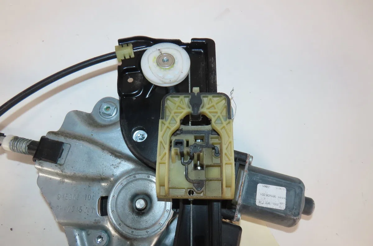 Mecanisme  moteur lève-glace avant droit Opel ASTRA J Sports Tourer (P10) 1.6 cdti (35) (2013-2015) occasion