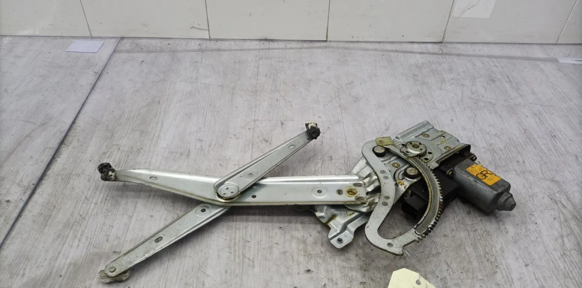 Mecanisme moteur lève-glace avant droit OPEL CORSA B PHASE 2 occasion