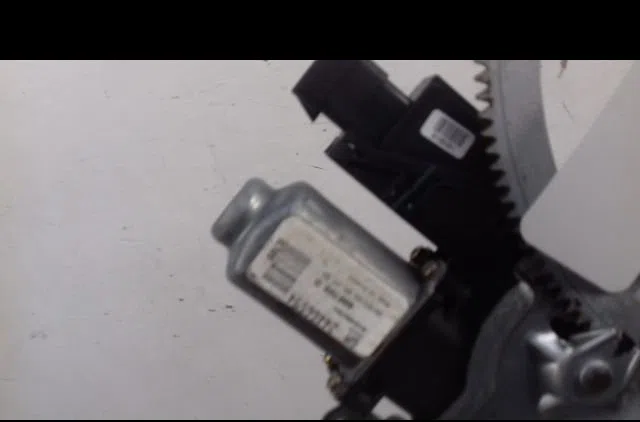 Mecanisme  moteur lève-glace avant droit Opel CORSA C (X01) 1.0 (f08, f68) (2000-2003) occasion