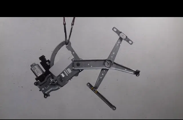 Mecanisme  moteur lève-glace avant droit Opel CORSA C (X01) 1.0 (f08, f68) (2000-2003) occasion