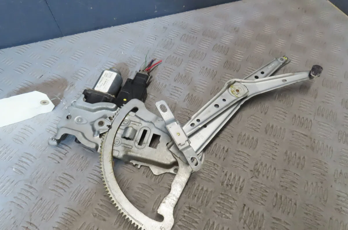 Mecanisme  moteur lève-glace avant droit Opel CORSA C (X01) 1.7 dti (f08, f68) (2000-2009) 5 portes occasion