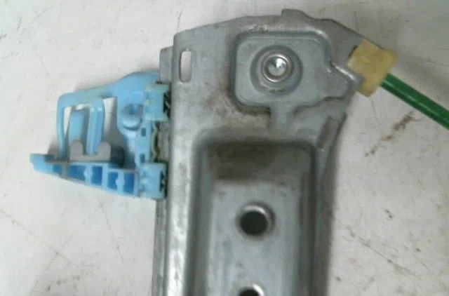Mecanisme  moteur lève-glace avant droit Opel CORSA D (S07) 1.3 cdti (l08, l68) (2006-2014) 5 portes occasion