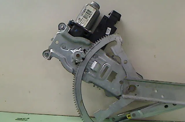 Mecanisme + moteur lève-glace avant droit OPEL CORSA III 2003 occasion