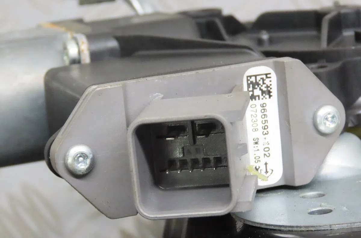 Mecanisme  moteur lève-glace avant droit Opel INSIGNIA A A trois volumes (G09) 1.8 (69) (2008-2017) occasion