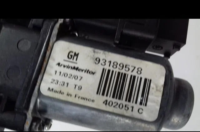 Mecanisme  moteur lève-glace avant droit Opel MERIVA A Monospace (X03) 1.6 (e75) (2003-2010) 5 portes occasion