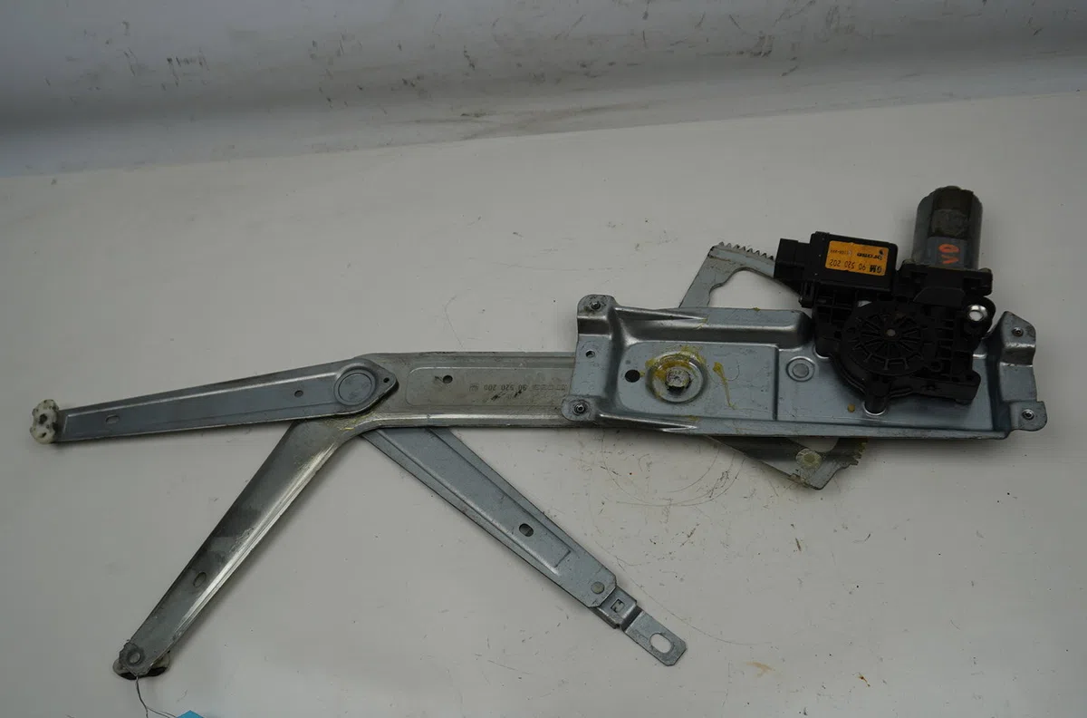 Mecanisme  moteur lève-glace avant droit Opel TIGRA (S93) 1.4 16v (f07) (1994-2000) occasion
