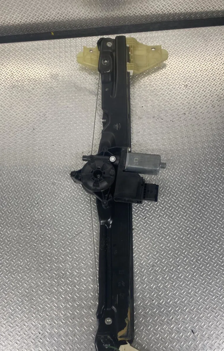 Mecanisme  moteur lève-glace avant droit OPEL VIVARO 3  VIVARO 3 PHASE 1 occasion
