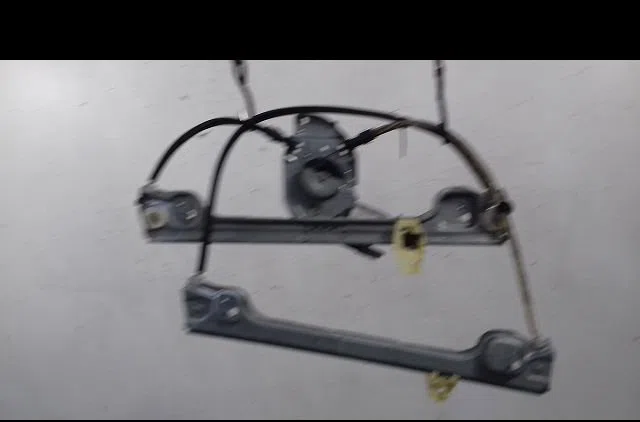Mecanisme  moteur lève-glace avant droit Peugeot 1007 (KM_) 1.4 hdi (2005) occasion