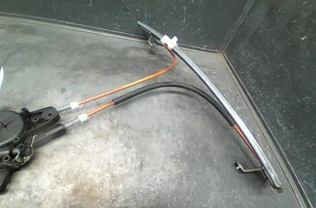 Mecanisme  moteur lève-glace avant droit Peugeot 106 II (1A_, 1C_) 1.4 i (1996-2004) occasion