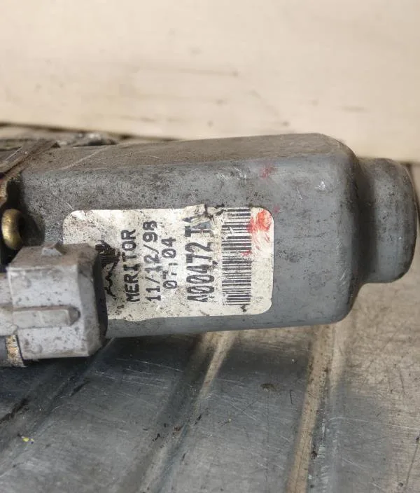 Mecanisme moteur lève-glace avant droit PEUGEOT 106 PHASE 2 occasion
