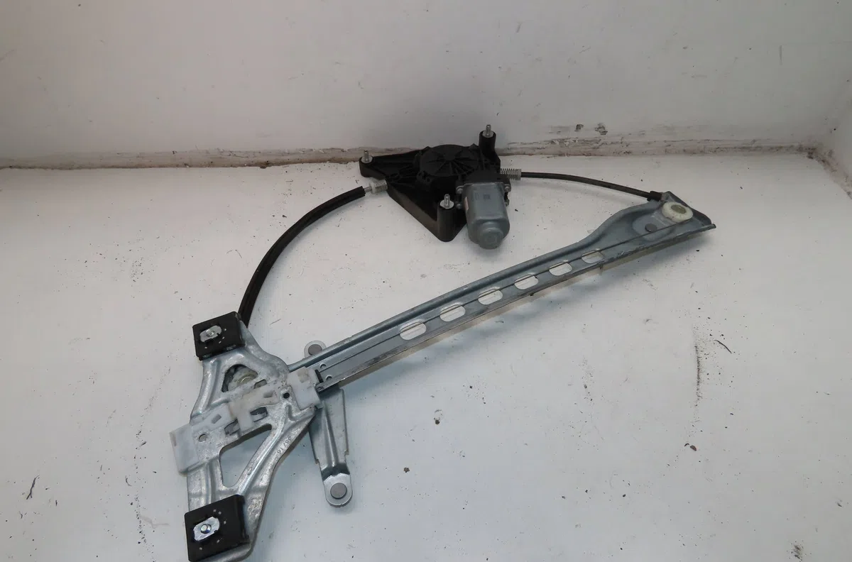Mecanisme  moteur lève-glace avant droit Peugeot 108 1.0 vti (2014) occasion