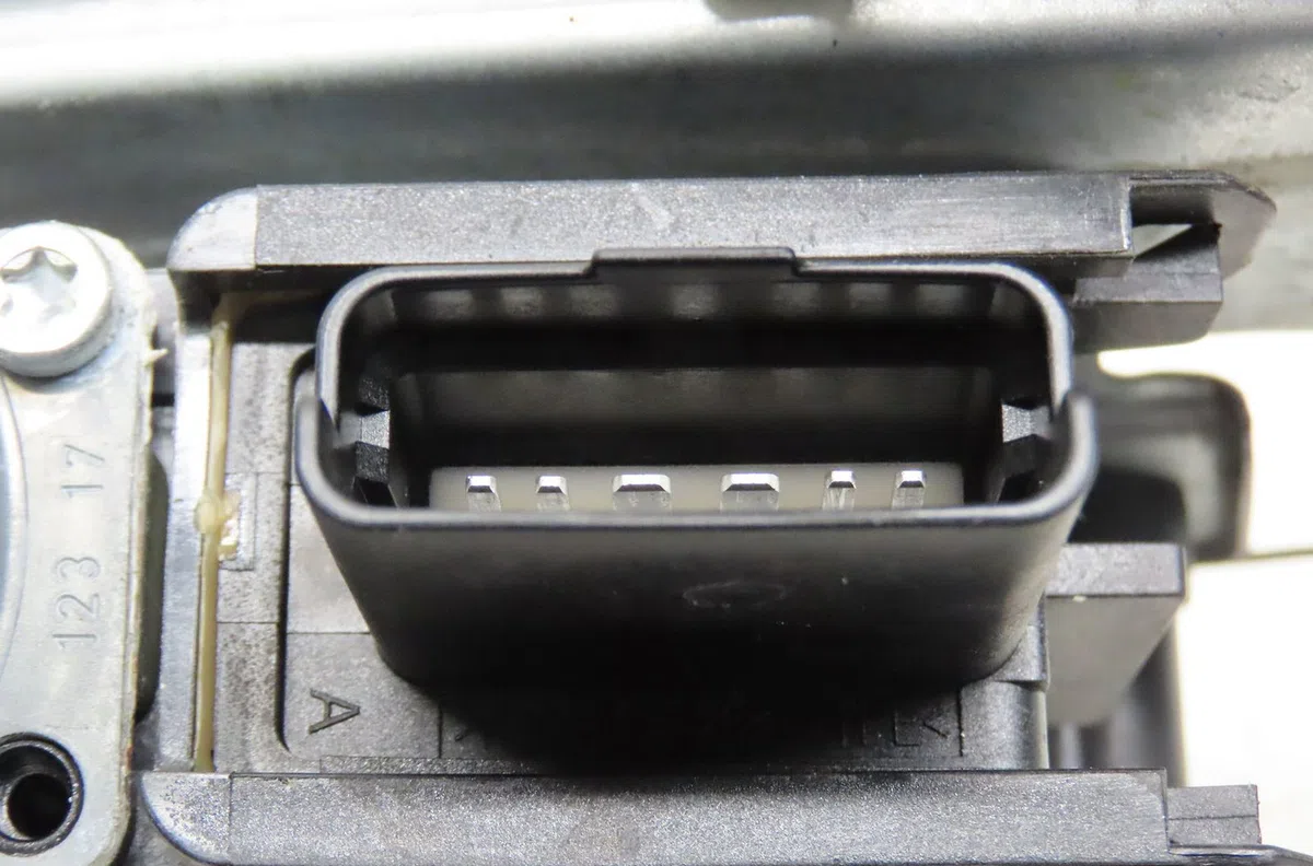 Mecanisme  moteur lève-glace avant droit Peugeot 2008 I (CU_) 1.6 bluehdi 120 (2014) 5 portes occasion