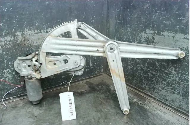 Mecanisme  moteur lève-glace avant droit Peugeot 205 II (20A-C) 1.7 diesel (1987-1998) occasion