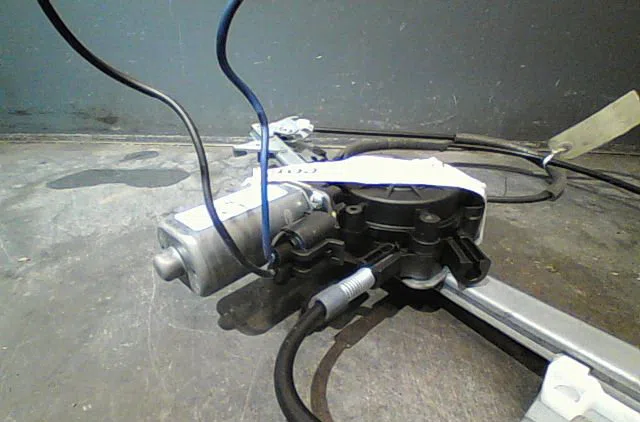 Mecanisme + moteur lève-glace avant droit PEUGEOT 206 2001 occasion