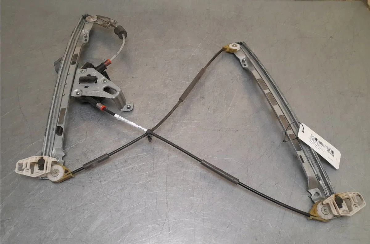 Mecanisme  moteur lève-glace avant droit Peugeot 206 (2L_, 2M_) 1.4 hdi eco 70 (2009-2013) 5 portes occasion