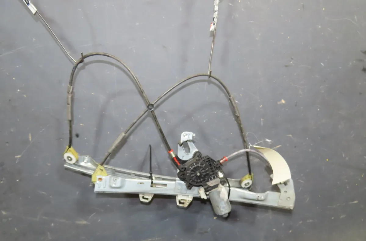 Mecanisme moteur lève-glace avant droit Peugeot 206 (2L_, 2M_) 1.4 i (2lkfwa, 2mkfwa) (2009-2013) 3 portes occasion